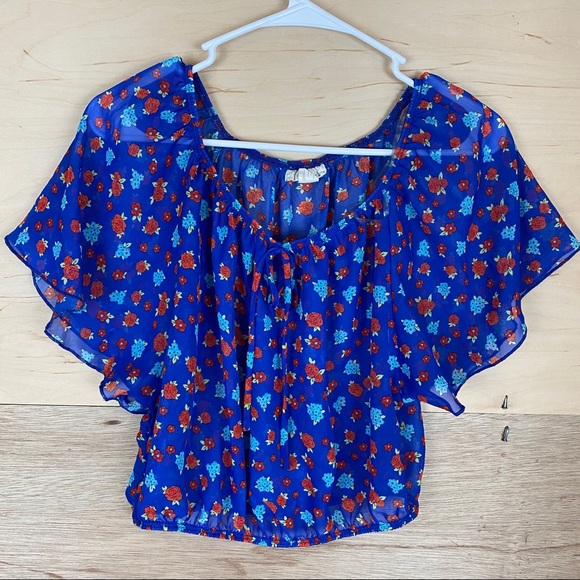 Derek Heart Tops - Derek Heart Floral Crop Top